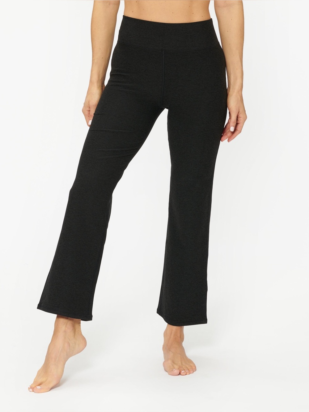 Vuori Elevation Slim Bootcut Black Sweat Pants size XS Lounge Comfy Cropped